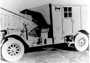 Signal Corps Radio Truck 1920.jpg